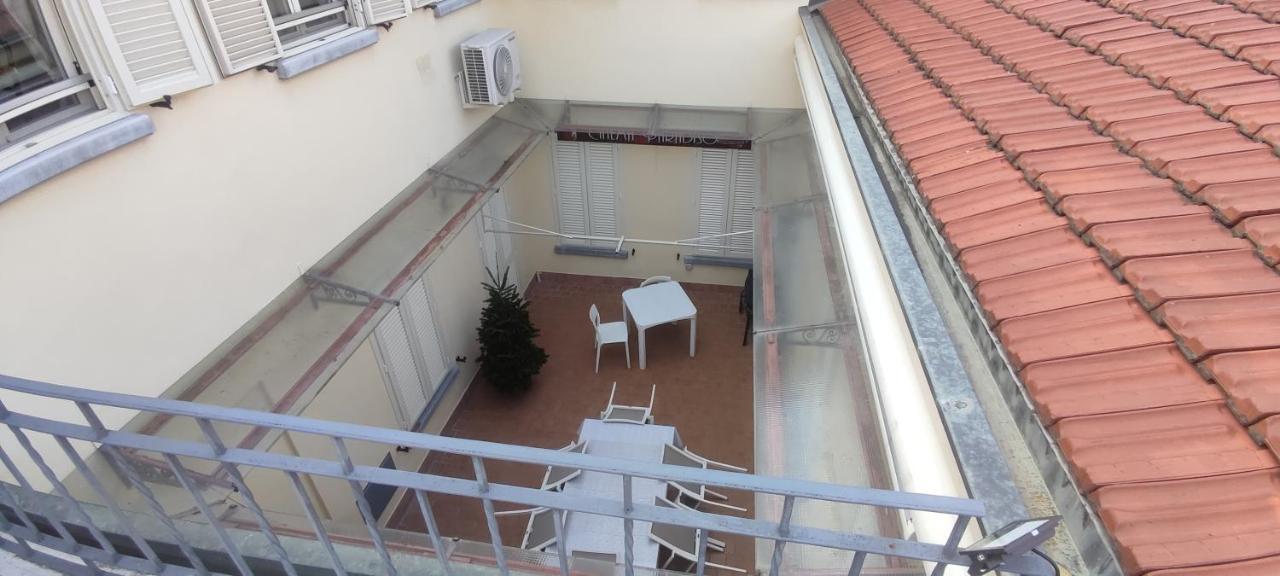 Palazzo Altavilla Deluxe ปาร์มา ภายนอก รูปภาพ